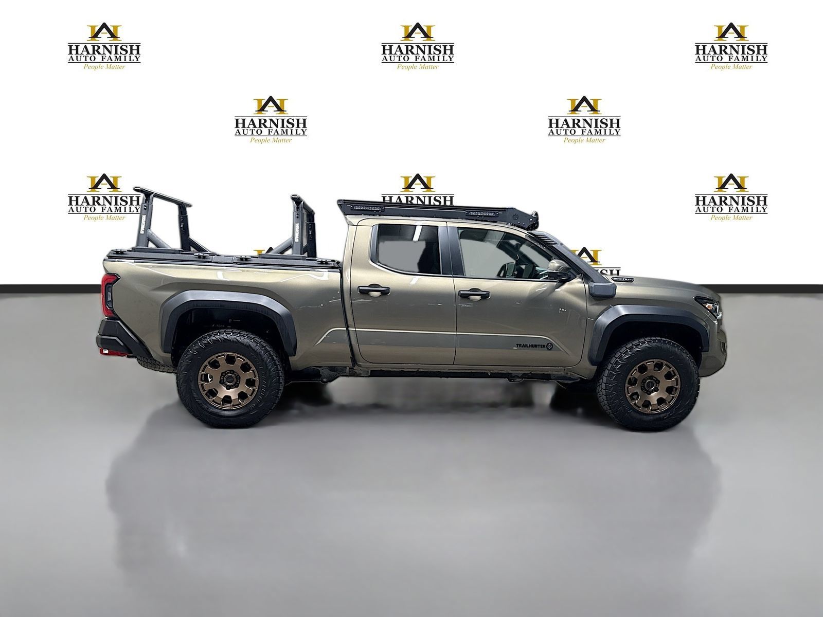 Used 2025 Toyota Tacoma 4x4 Double Cab Hybrid w/ Tow Tech Package image 5