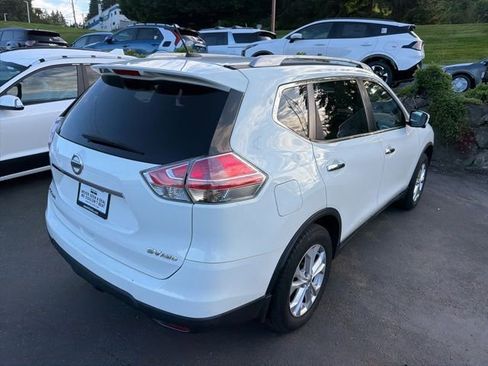 Used 2016 Nissan Rogue SV w/ SV Premium Package AWD/4WD image 3