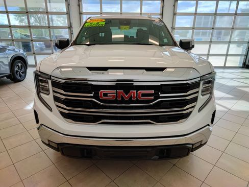 Used 2025 GMC Sierra 1500 SLT AWD/4WD image 7