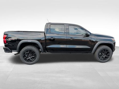 Used 2026 Chevrolet Colorado Trail Boss AWD/4WD image 7