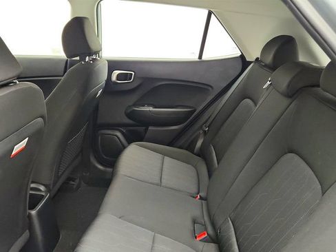Used 2021 Hyundai Venue SE FWD image 19