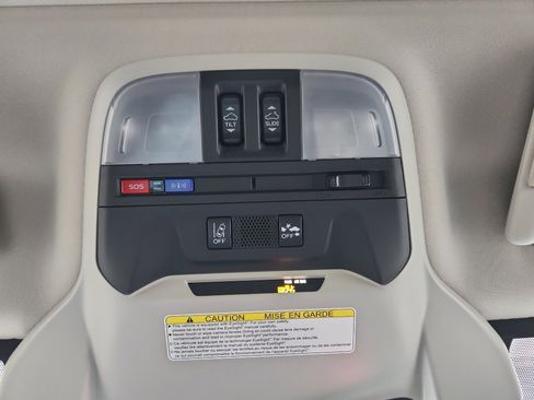 Used 2020 Subaru Crosstrek 2.0i Limited w/ Moonroof Package image 31