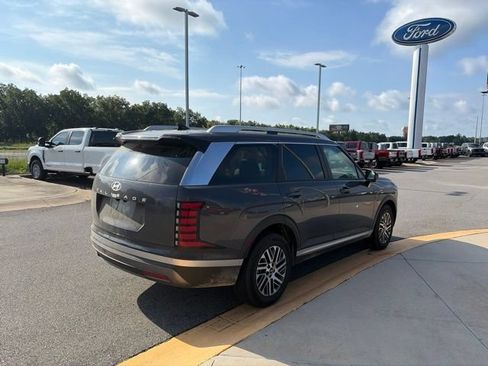 Used 2026 Hyundai Palisade SEL FWD image 5