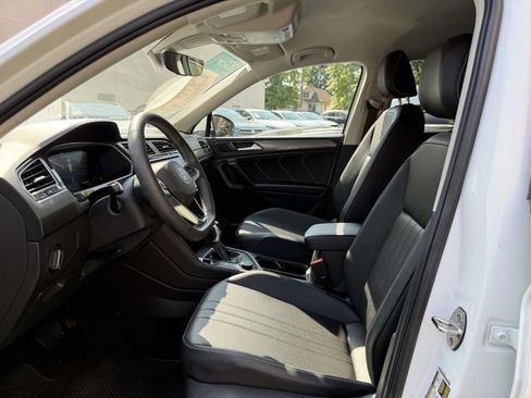 Certified 2023 Volkswagen Tiguan SE AWD/4WD image 18