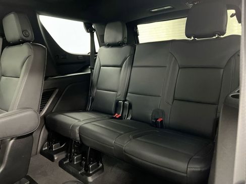 Used 2021 Chevrolet Tahoe Z71 w/ Luxury Package image 24