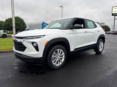 New 2026 Chevrolet TrailBlazer LS AWD/4WD image 2