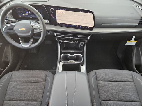 New 2027 Chevrolet Traverse LT FWD image 25