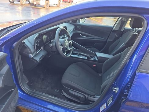 Used 2024 Hyundai Elantra SEL image 13