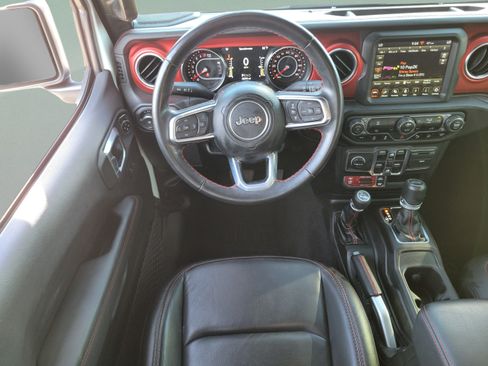 Used 2021 Jeep Wrangler Unlimited Rubicon AWD/4WD image 8