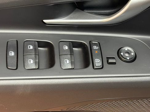 New 2026 Hyundai Elantra SE FWD image 21