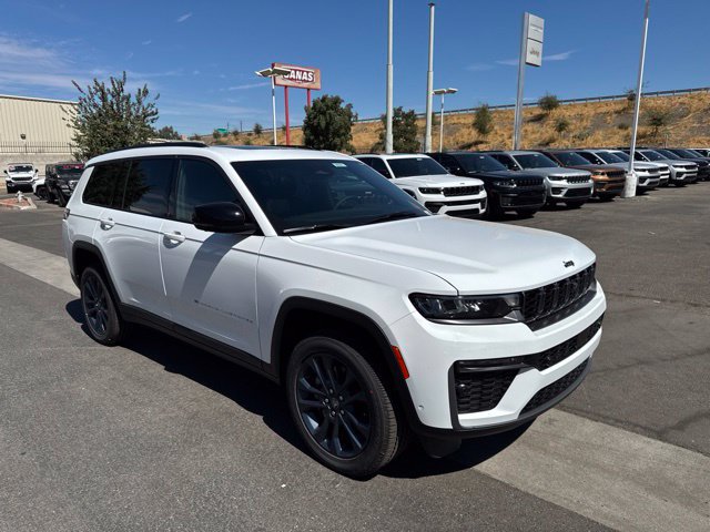 New 2026 Jeep Grand Cherokee L Limited AWD/4WD image 7