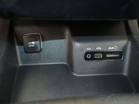 Used 2016 Dodge Durango Limited w/ Nav & Power Liftgate Group image 23