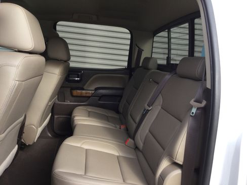 Used 2018 GMC Sierra 1500 SLT image 6