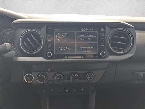Used 2020 Toyota Tacoma TRD Sport w/ Technology Package image 12