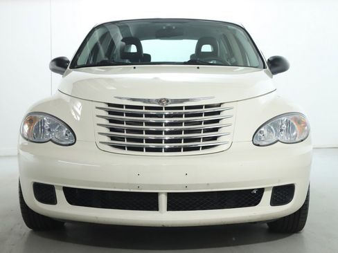 Used 2007 Chrysler PT Cruiser image 16