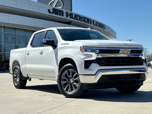 Used 2023 Chevrolet Silverado 1500 LT image 2