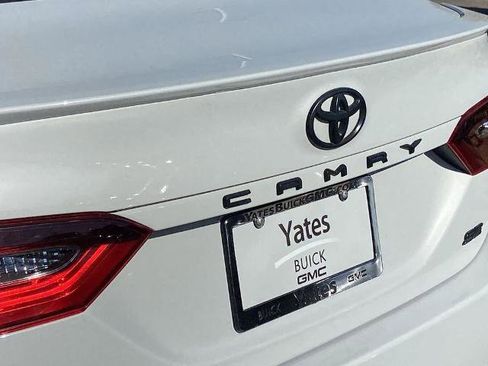 Used 2022 Toyota Camry SE image 25