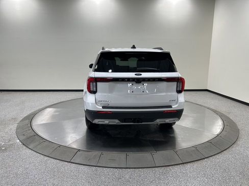 New 2026 Ford Explorer Active image 7