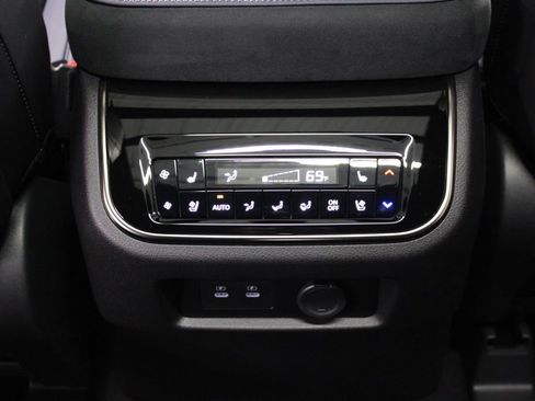 Certified 2026 INFINITI QX80 4WD w/ Sport Exterior Package image 40