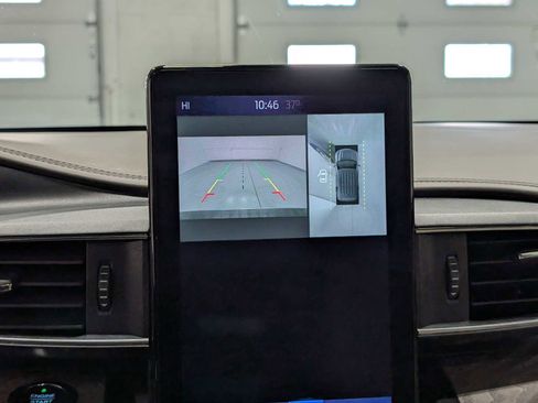 Used 2020 Ford Explorer Platinum w/ Premium Technology Package image 29