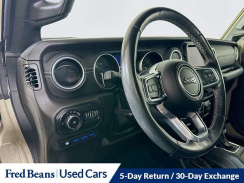 Used 2022 Jeep Wrangler Unlimited Sahara w/ Cold Weather Group image 11