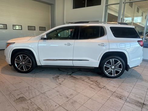 Used 2018 GMC Acadia Denali w/ Technology Package image 6