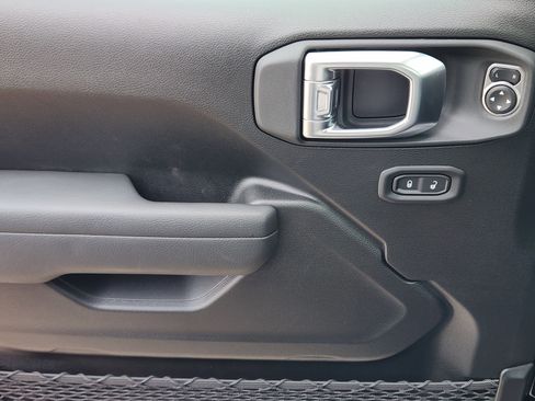 New 2026 Jeep Wrangler Sport S image 17