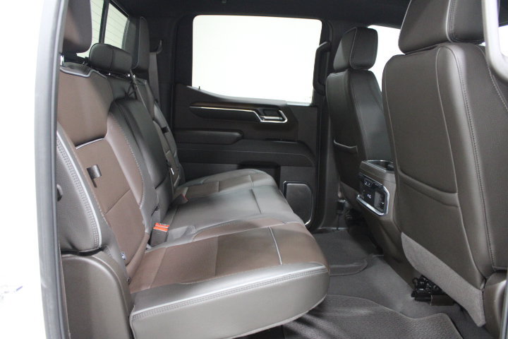 Used 2024 GMC Sierra 1500 Denali w/ Technology Package AWD/4WD image 31