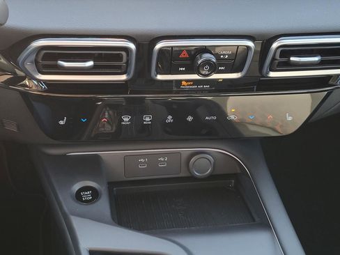 New 2026 Nissan Sentra SR image 24