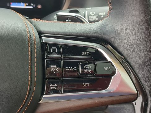 Used 2022 Jeep Grand Cherokee L Summit w/ Luxury Tech Group V AWD/4WD image 20