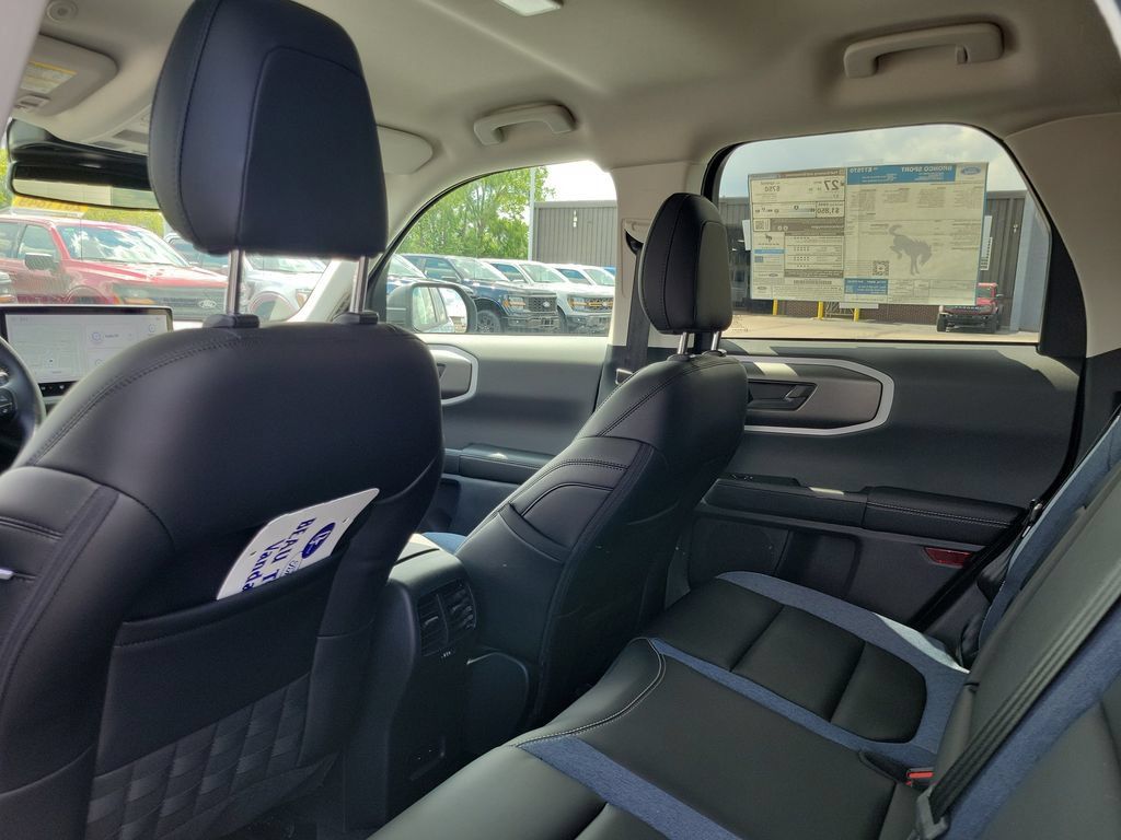 New 2026 Ford Bronco Sport Outer Banks w/ Outer Banks Tech Package+ AWD/4WD image 16