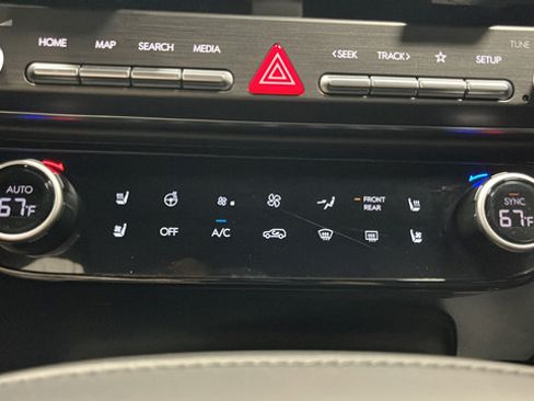 Used 2026 Hyundai Palisade Calligraphy AWD/4WD image 18