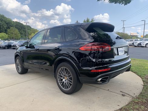 Used 2018 Porsche Cayenne Platinum Edition AWD/4WD image 14