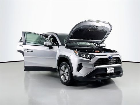 Used 2022 Toyota RAV4 LE image 20