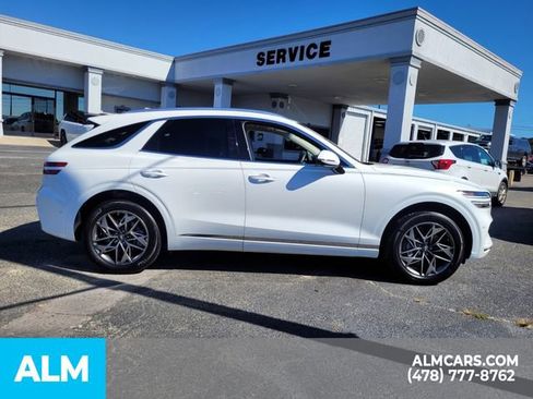 Used 2023 Genesis GV70 2.5T w/ Advanced Package image 12