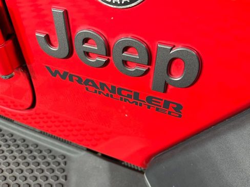 Used 2020 Jeep Wrangler Unlimited Rubicon AWD/4WD image 3