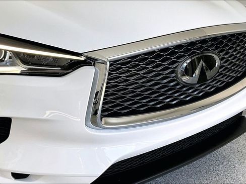 Certified 2025 INFINITI QX50 Pure image 36