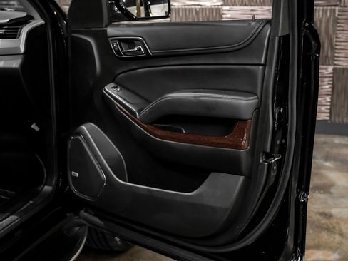 Used 2020 GMC Yukon SLT w/ Open Road Package AWD/4WD image 45