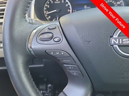 Used 2023 Nissan Murano SV w/ SV Midnight Edition Package FWD image 7