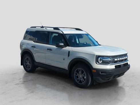 Used 2024 Ford Bronco Sport Big Bend w/ Convenience Package AWD/4WD image 2