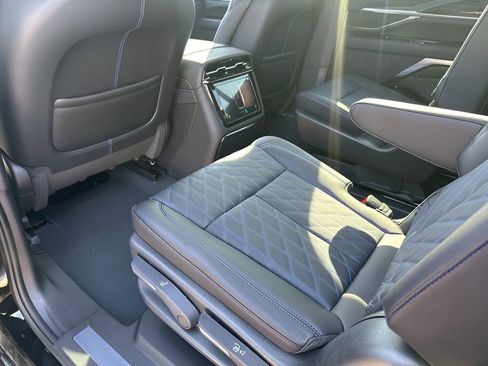 New 2026 Cadillac Escalade IQL Luxury image 20