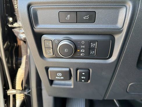 Used 2022 Ford Expedition Platinum AWD/4WD image 11