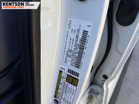 Used 2025 Toyota Tacoma TRD Off-Road image 39