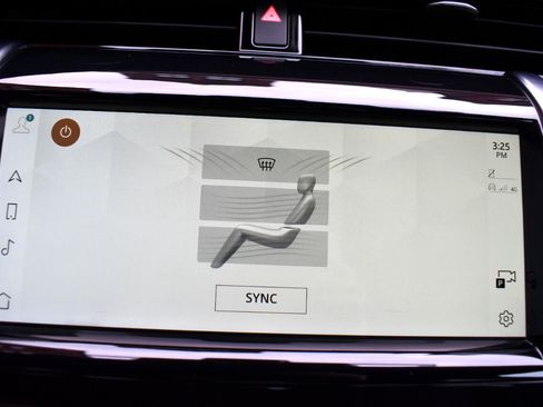 Used 2021 Land Rover Discovery Sport SE image 33