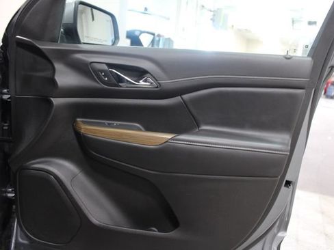 Used 2022 GMC Acadia SLE AWD/4WD image 23