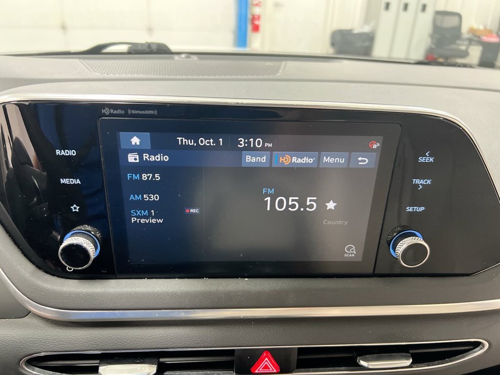 Used 2022 Hyundai Sonata Blue FWD image 14