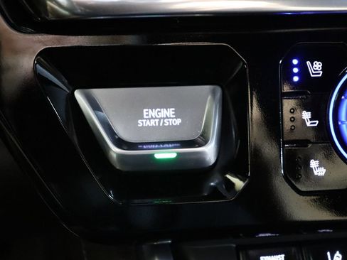 Used 2024 GMC Sierra 2500 Denali w/ Denali Reserve Package image 67