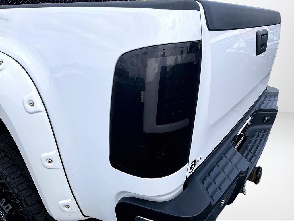 Used 2014 GMC Sierra 2500 SLE w/ SLE Preferred Package AWD/4WD image 30