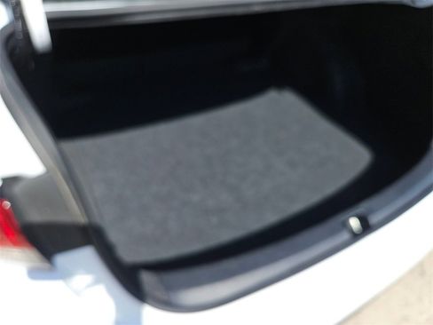 Used 2025 Toyota Corolla LE image 24