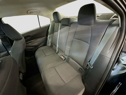 Used 2025 Toyota Corolla LE image 29